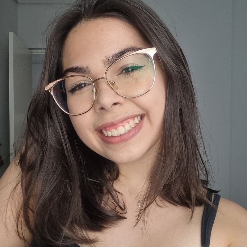 Livia Carvalho  picture